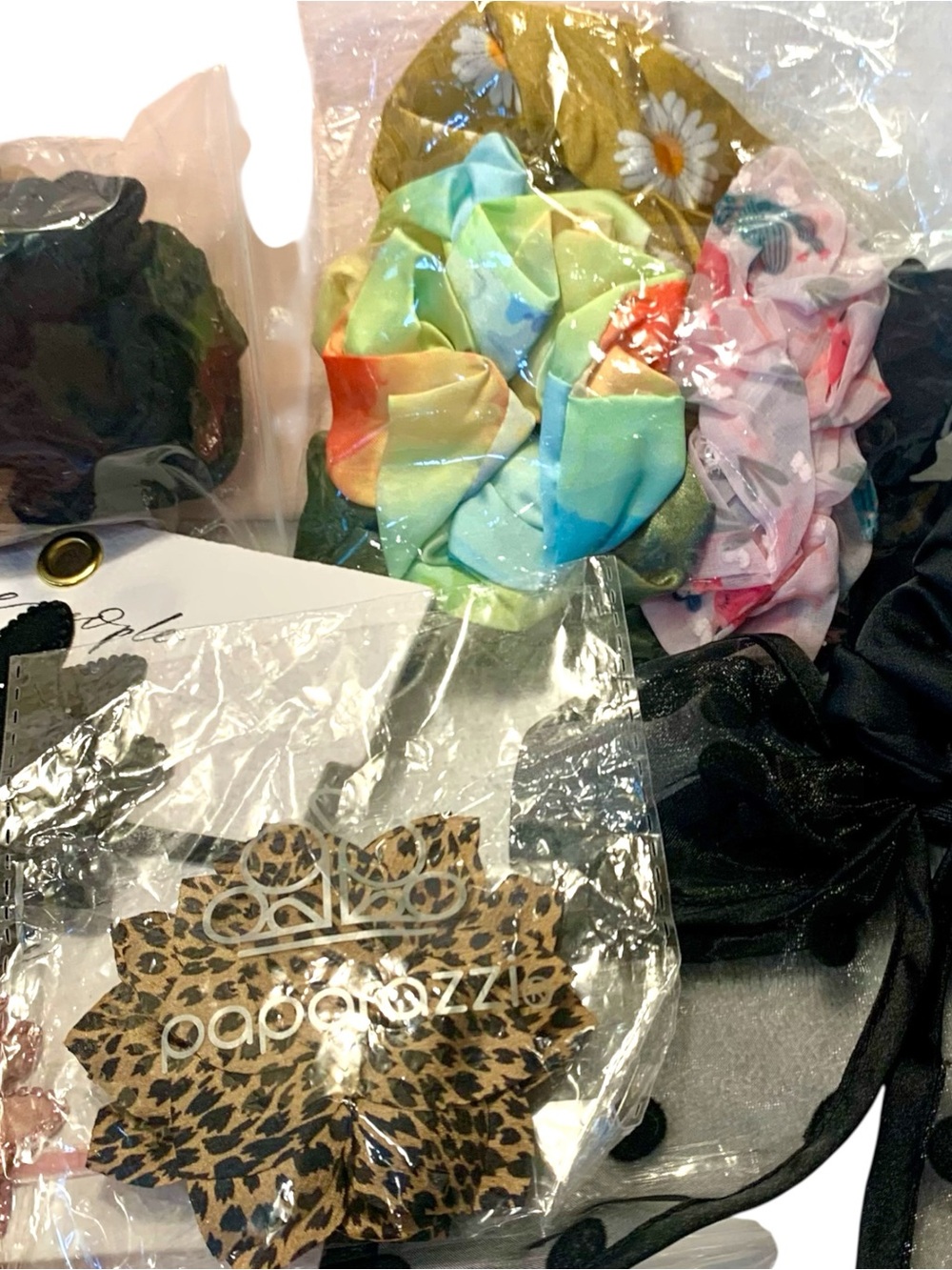 40+ piece hair accessory bundle with Pink Pouch Mixed Colors NWT & handmade - Picture 13 of 14